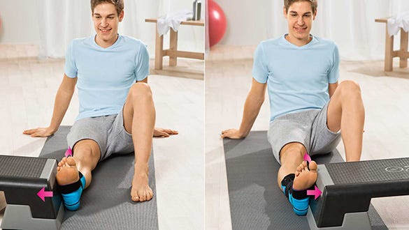 Men doing a strenghtening Pulling his toes upwards exercise while wearing an ankle brace