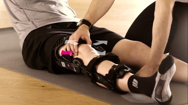 Move the kneecap, Exercise and mobilise the kneecap