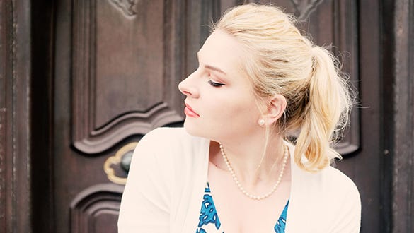 Instagram picture of   Lipoedema-­Patient and influencer Caroline Sprott