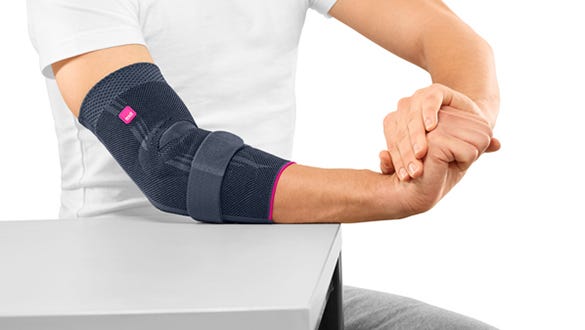 picture explanation of the second step of a strenghtening elbow  exercise 